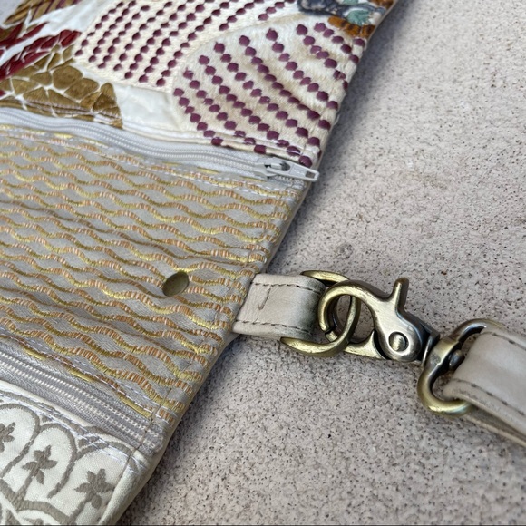 HASbags🇺🇸Reversible Leather/Fabric Flip Crossbody Bag - Picture 5 of 7